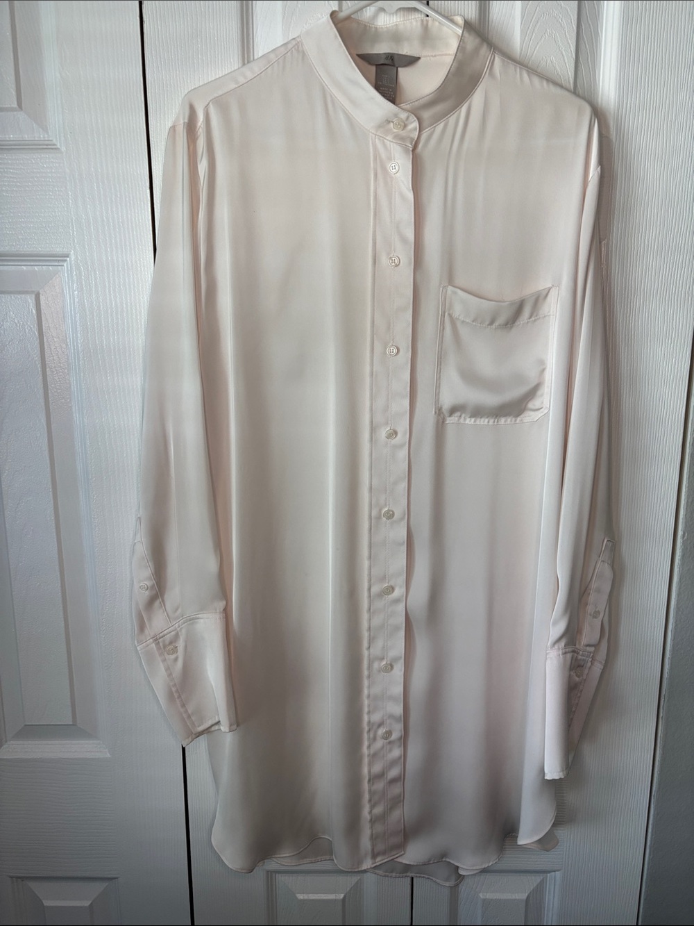 H&M Women’s Cream Mandarin Collar Button-Up Blouse